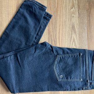 NWOT Fidelity darn blue jeans